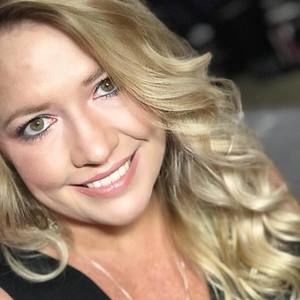 Meet your Posher, Leigh